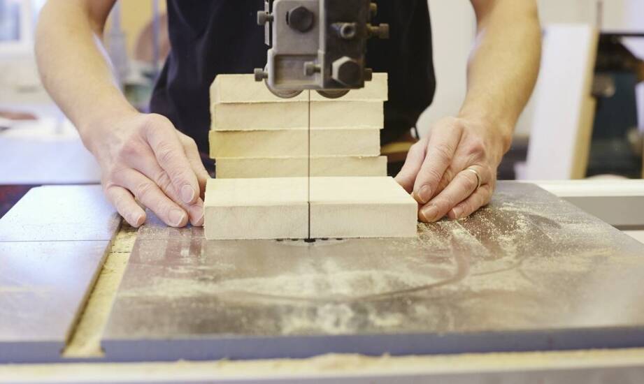 Jak przebiega wycinanie sklejki CNC i jakie daje możliwości w praktyce