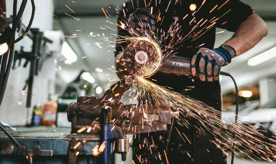 Frezowanie CNC – zastosowania, zalety i możliwości technologii