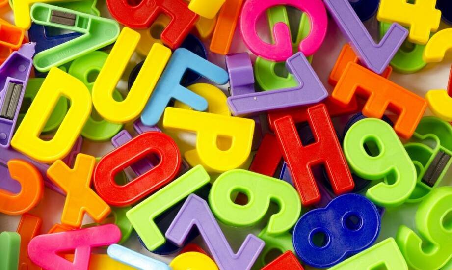 Litery i znaki ze styroduru – zastosowanie, trwałość oraz inspiracje