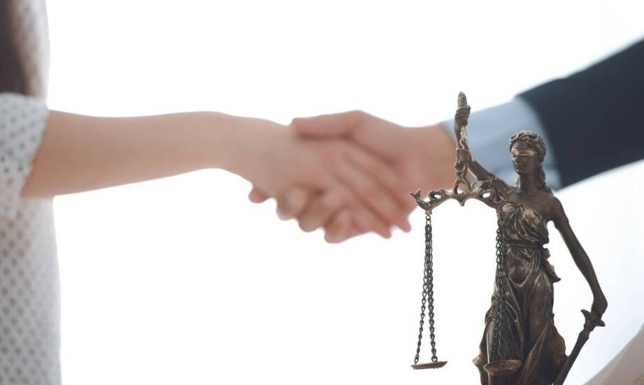 Najważniejsze cechy dobrego prawnika – czym kierować się przy wyborze specjalisty