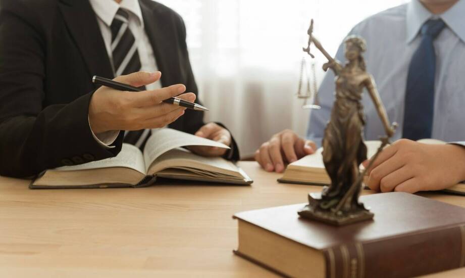 Zadania adwokata – jak wygląda codzienna praca w kancelarii prawnej