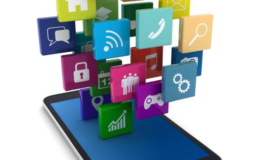 Podesty ruchome – jak zwiększają bezpieczeństwo i efektywność pracy na wysokości