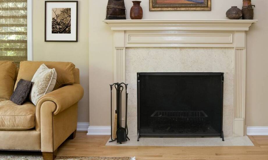 Kominki wolnostojące – funkcjonalność, montaż i praktyczne zastosowania
