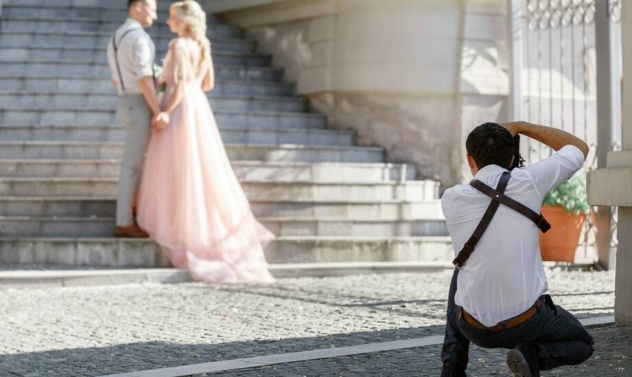 Najważniejsze momenty ślubne na zdjęciach – jak powstają wyjątkowe kadry