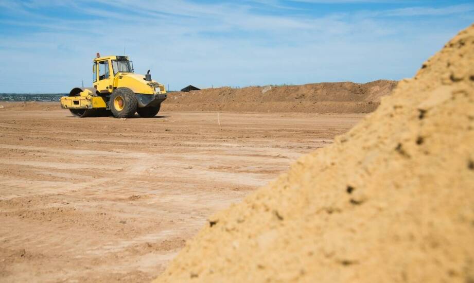 Najważniejsze informacje o wywozie piasku podczas prac budowlanych