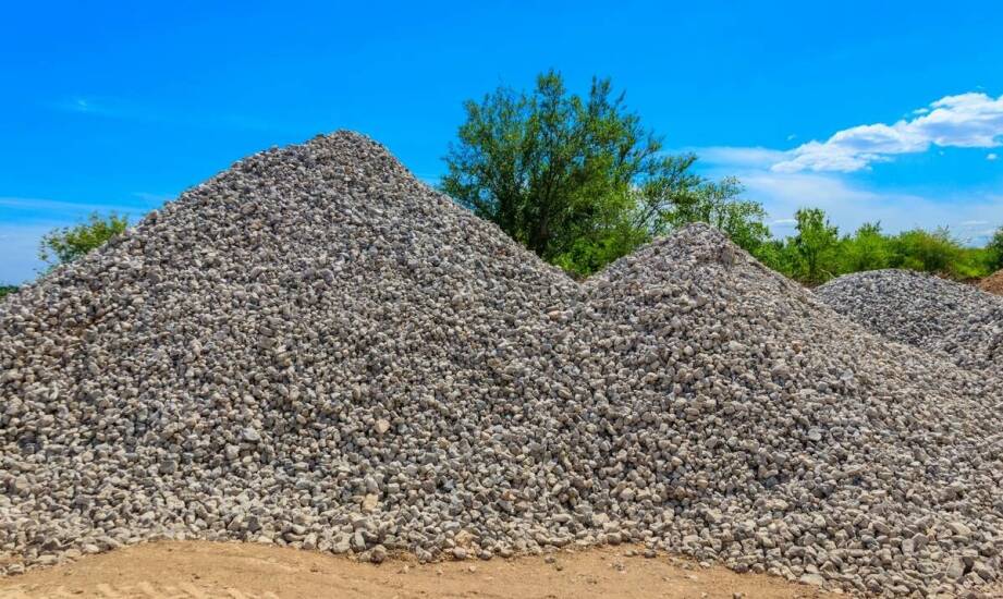 Jak efektywnie zorganizować wywóz żwiru podczas prac budowlanych