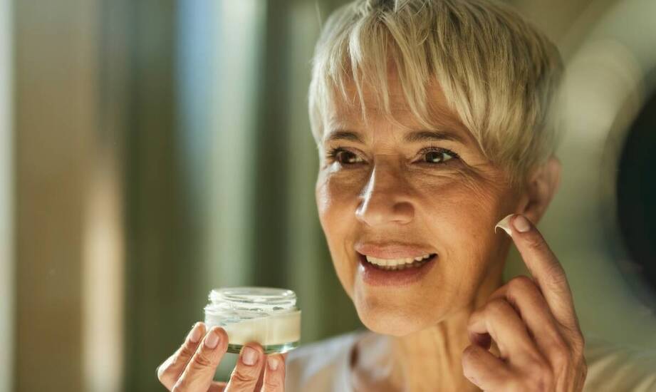 Najskuteczniejsze metody opóźniania oznak starzenia skóry – przegląd zabiegów