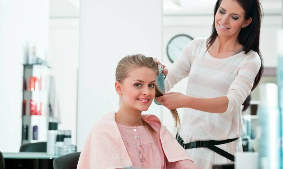 Jakie zabiegi kosmetyczne wybierać, by zadbać o zdrową i promienną skórę?