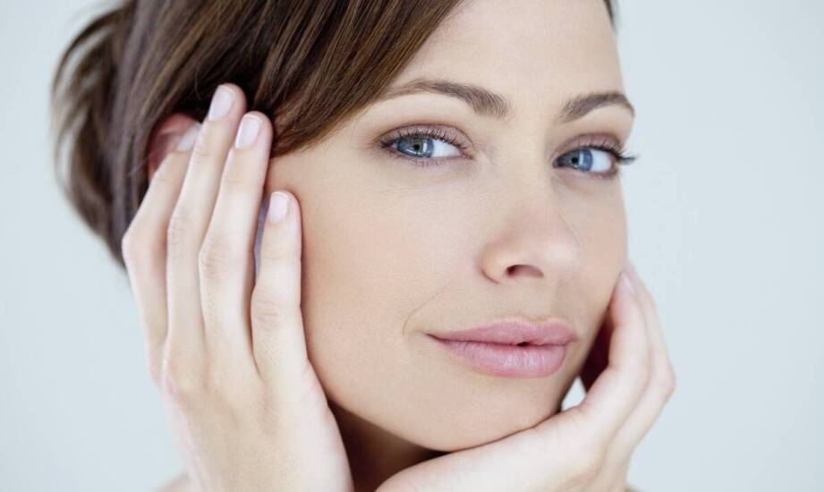 Nici kolagenowe – zastosowanie, efekty i bezpieczeństwo zabiegu na skórę