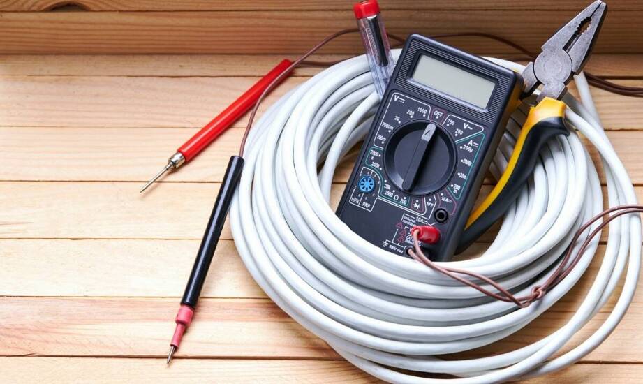 Najważniejsze zasady pomiaru rezystancji izolacji w kablach wysokiego napięcia