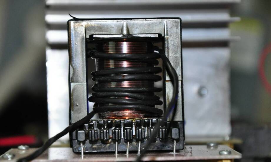 Skraplacz w instalacjach – czym jest i jakie ma znaczenie w systemach technicznych