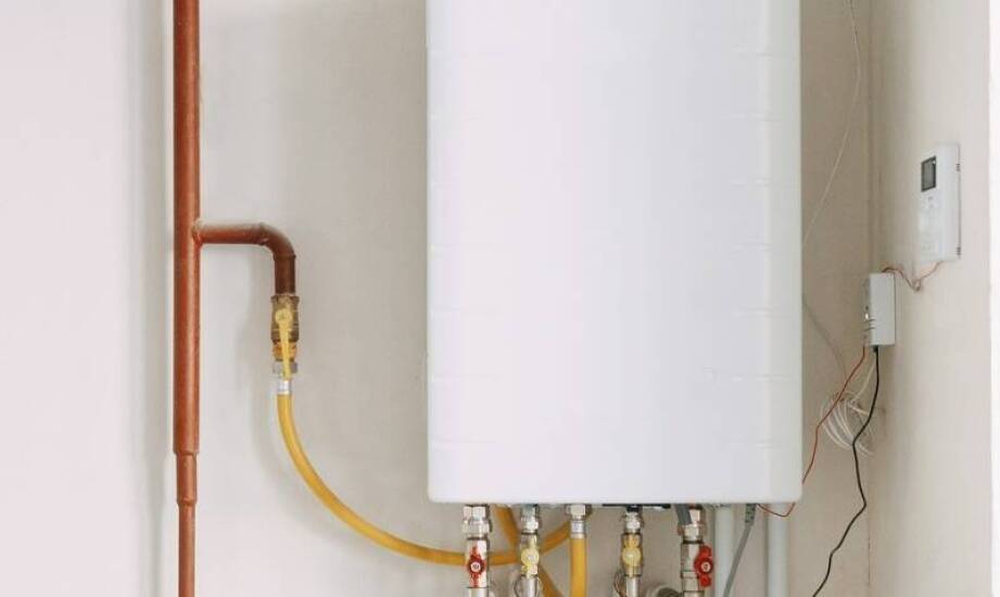 Wymiennik ciepłej wody – jak działa i jakie ma zastosowanie w domu?