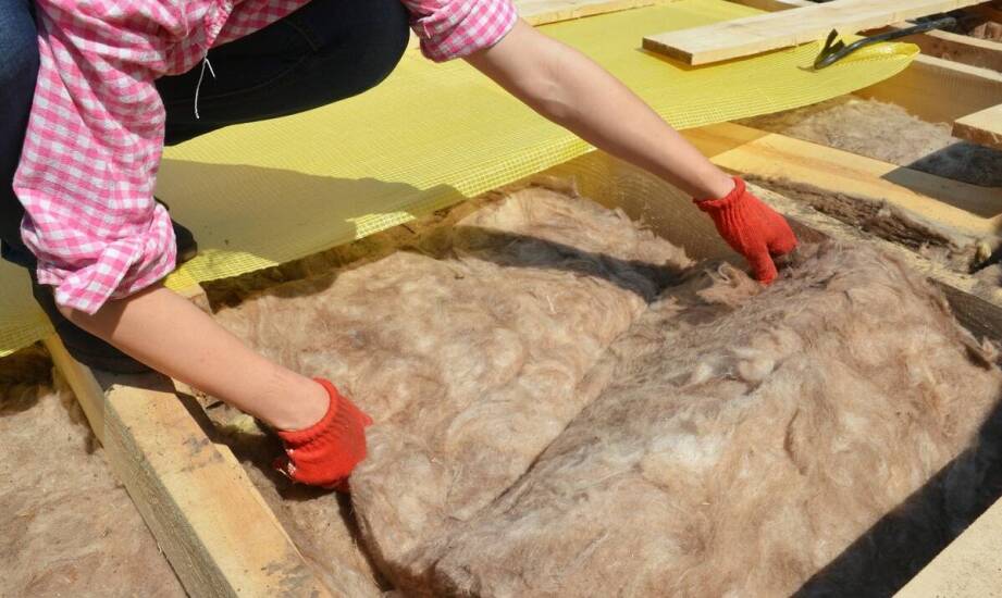 Izolacje dachów płaskich – sposoby zapobiegania utracie ciepła i wilgoci