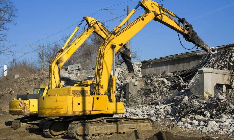 Bezpieczne i skuteczne metody wyburzania obiektów – przegląd rozwiązań