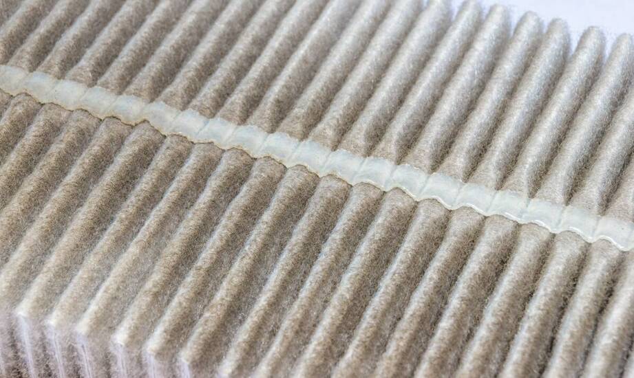 Włóknina F5 – kluczowe właściwości i szerokie zastosowanie w filtracji powietrza