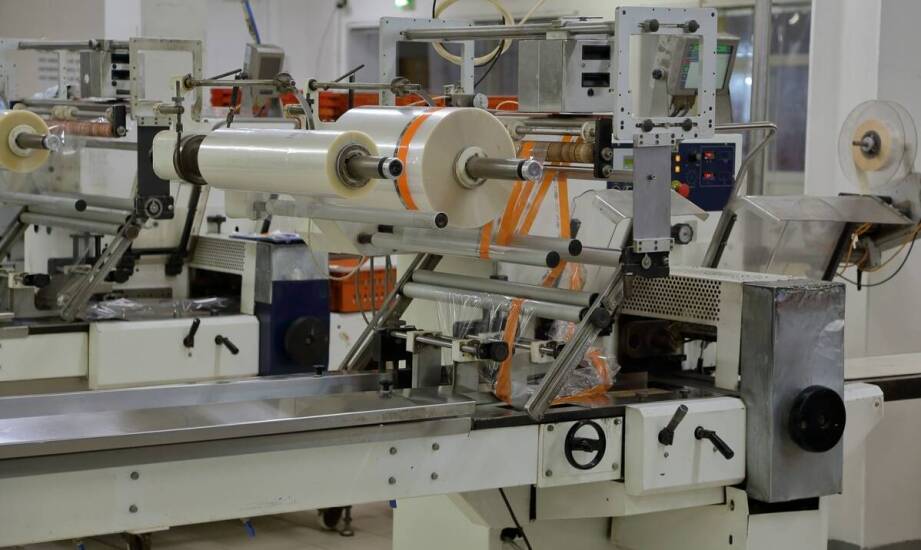 Zastosowanie maszyn pakujących Novopack w optymalizacji procesów produkcji