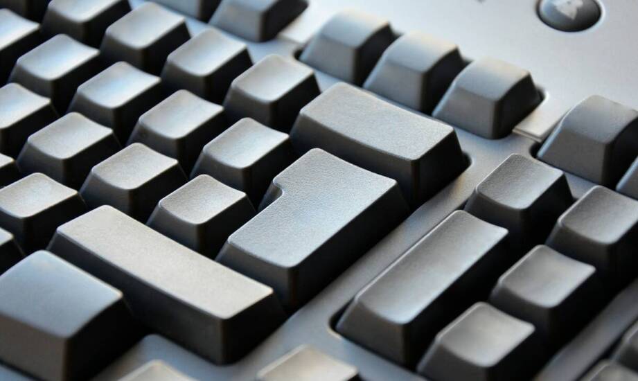 Klawiatura mechaniczna – czym się wyróżnia i jakie ma zalety?