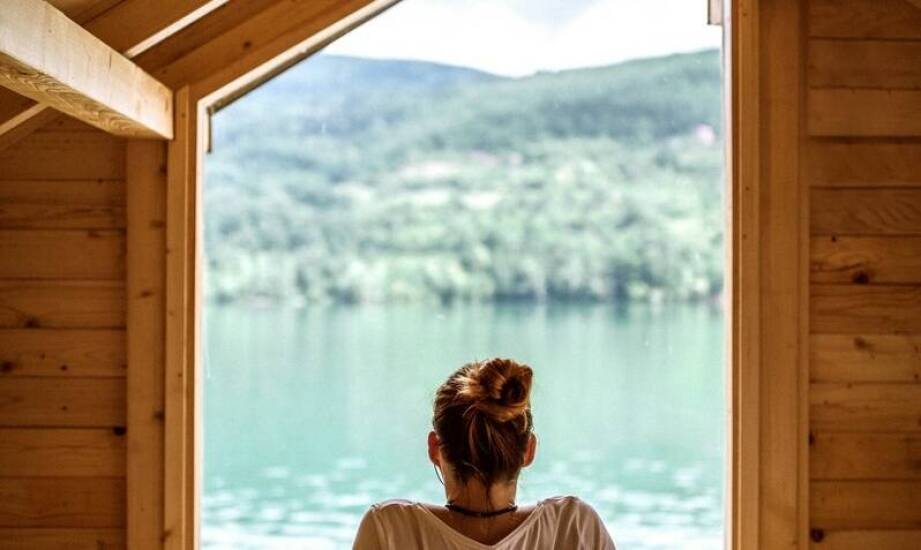 Domek z sauną w górach – zalety relaksu i wypoczynku w otoczeniu natury