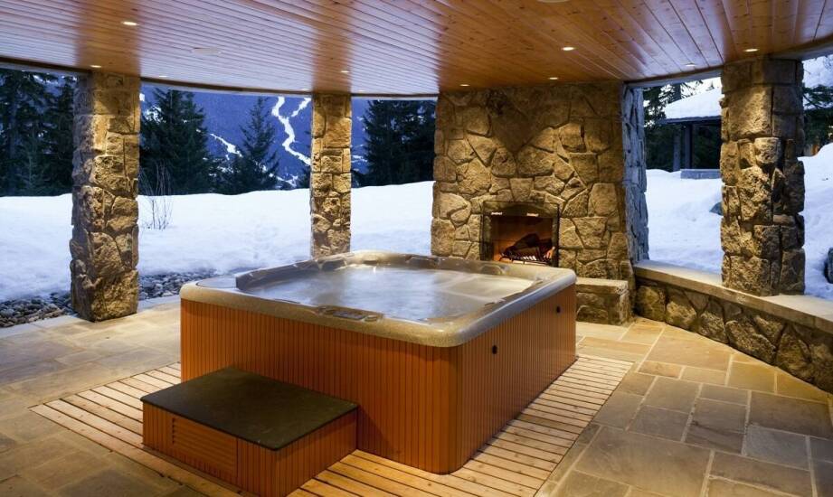 Dom w górach z jacuzzi – inspiracje na relaks i wyjątkowy klimat wnętrz