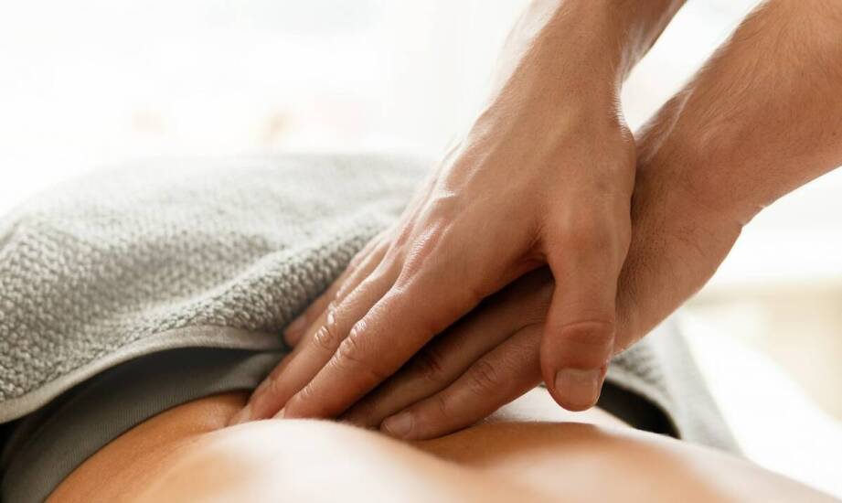 Masaż leczniczy – na czym polega i jakie korzyści może przynieść?