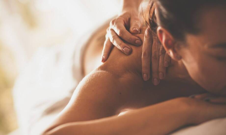 Masaż leczniczy jako wsparcie w terapii bólu i poprawie samopoczucia