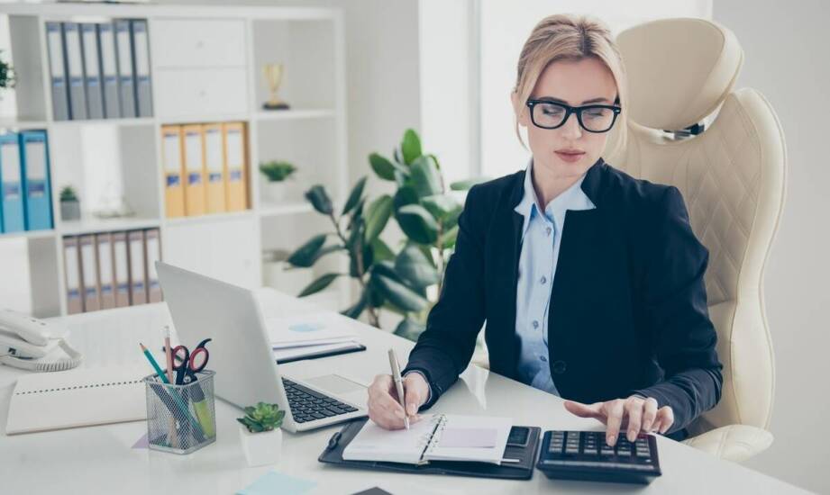 Usługi księgowe dla firm – co oferuje biuro rachunkowe i jak działają?