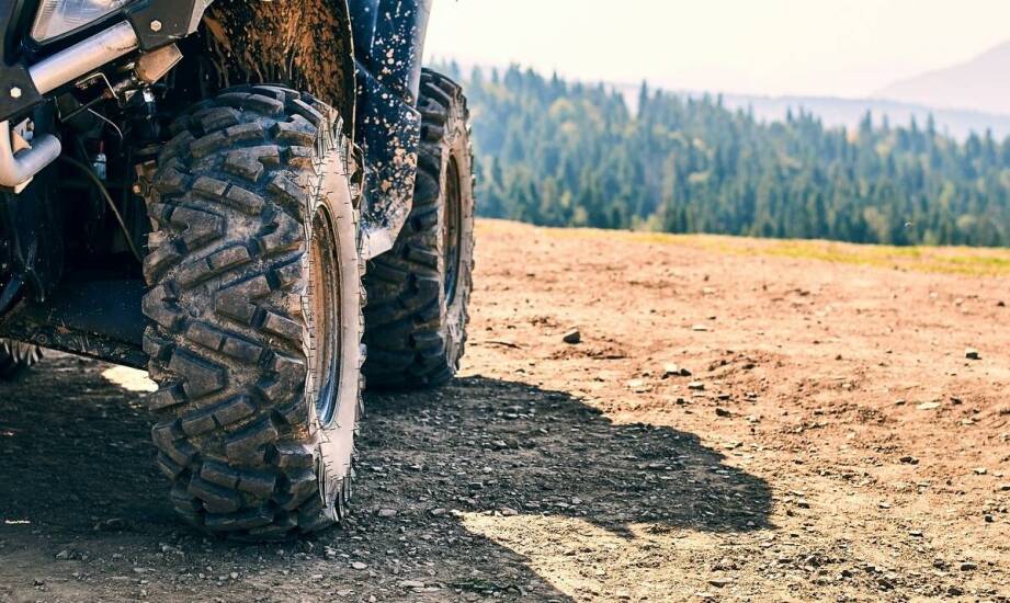 Pasja odkrywania bezdroży – jak przygotować się do wypraw off-roadowych 4x4
