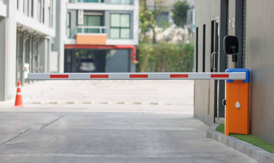 Szlabany – zastosowania, budowa i rola w organizacji ruchu pojazdów