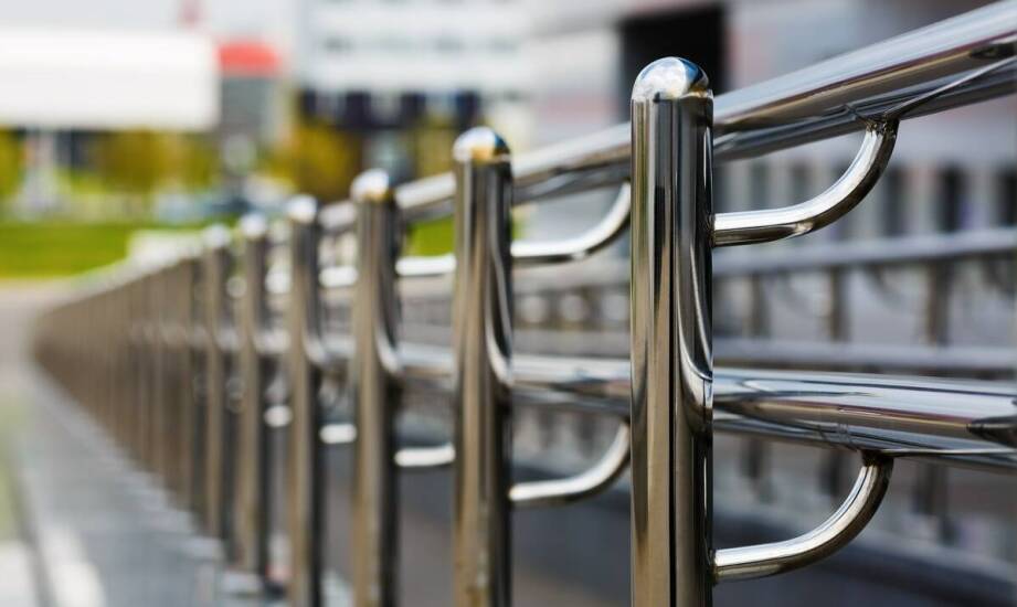 Szlabany na parkingach – zasady działania i ich rola w organizacji ruchu