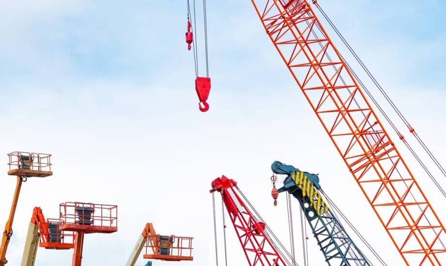 Najważniejsze zalety korzystania z wind budowlanych podczas realizacji inwestycji