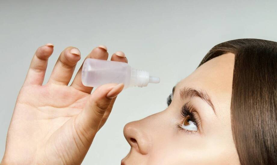 Butelki do płukania oczu – budowa, zastosowanie i korzyści stosowania