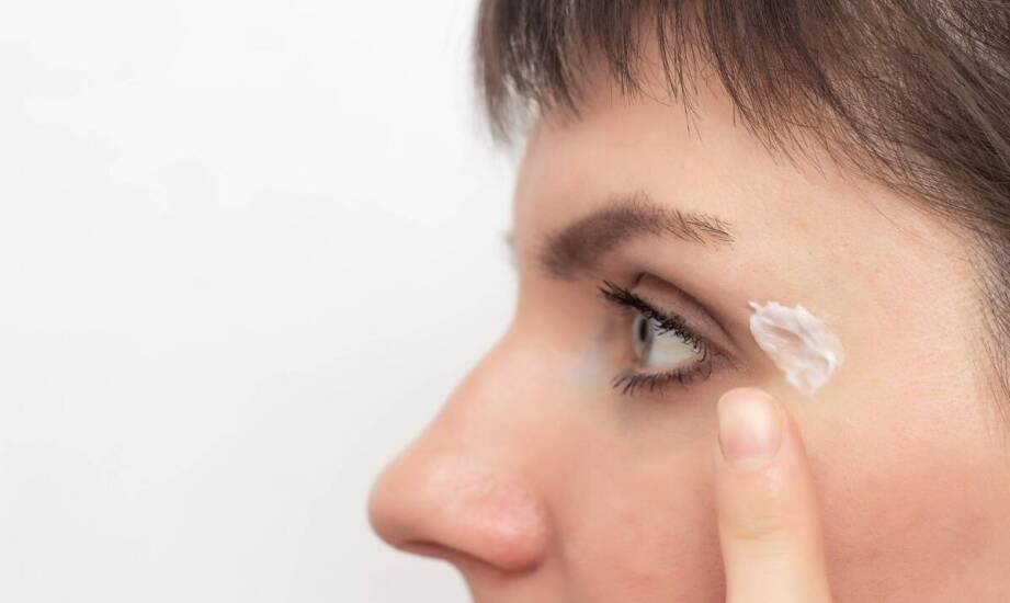 Płuczki do oczu – znaczenie szybkiej reakcji w nagłych sytuacjach