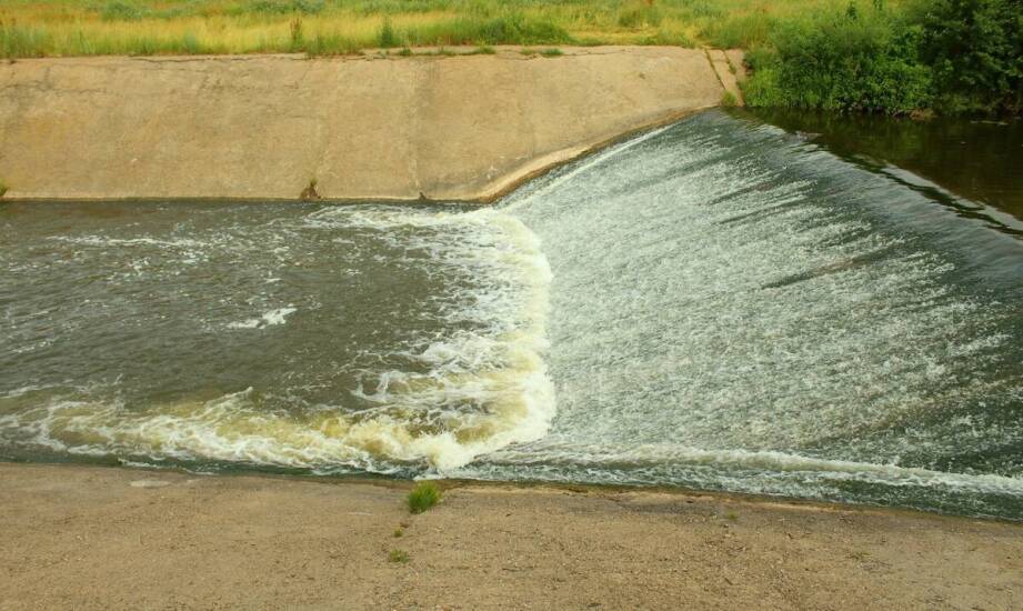 Rodzaje zapór przeciwpowodziowych i ich znaczenie w ochronie mienia