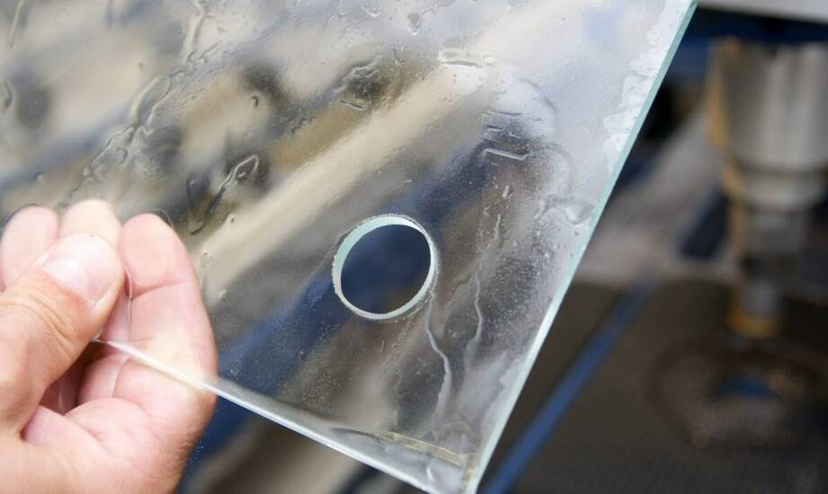 Szkło hartowane – bezpieczeństwo i trwałość w codziennym użytkowaniu