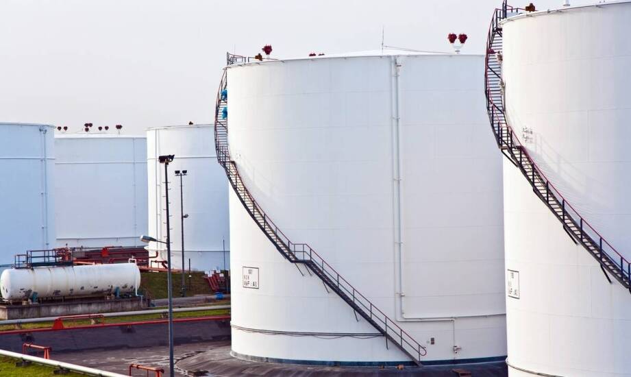 Zbiorniki przemysłowe – funkcje, zastosowania i znaczenie dla produkcji