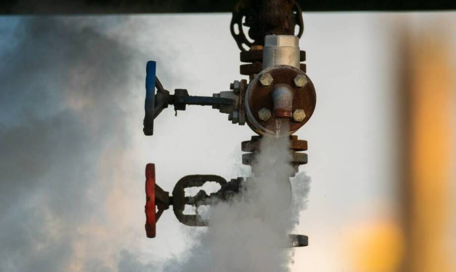 Kotły parowe w przemyśle – zastosowania, bezpieczeństwo i efektywność działania