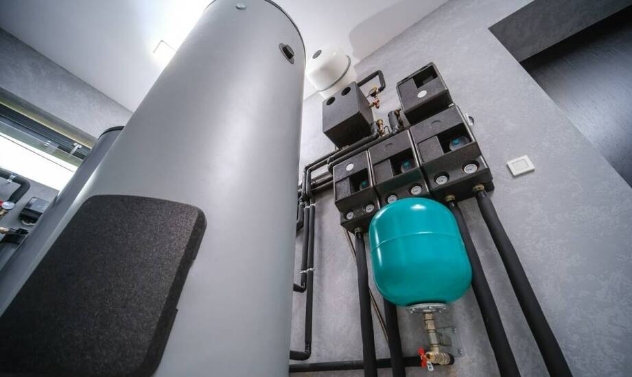 Kotły wodne w przemyśle – znaczenie, działanie i efektywność rozwiązań