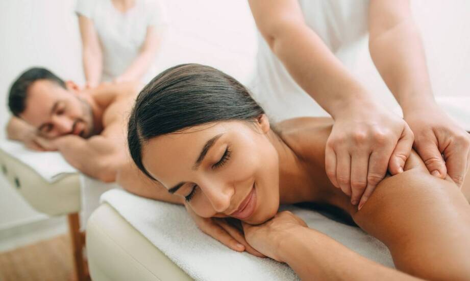 Masaż ujędrniający – jak wspiera jędrność skóry i poprawia sylwetkę