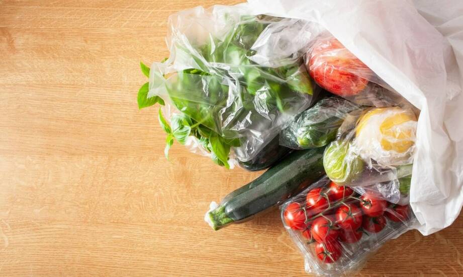 Jak wybrać trwałe i funkcjonalne opakowania plastikowe do przechowywania żywności