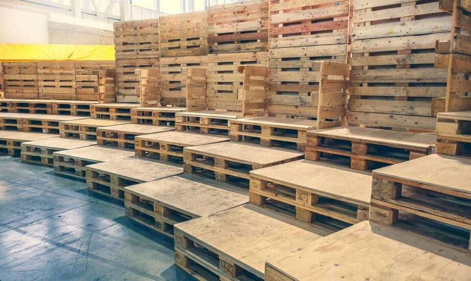 Jak przebiega proces sprzedaży palet i na co zwrócić uwagę przy zakupie