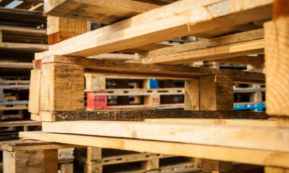 Zasady recyklingu palet – jak działa rynek wtórny i dlaczego warto odzyskiwać