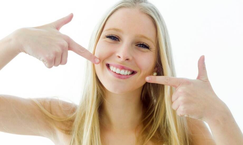 Kiedy warto rozważyć protezy zębowe i jakie są dostępne rozwiązania?