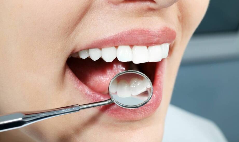 Jakie zabiegi oferuje stomatologia i kiedy warto odwiedzić dentystę