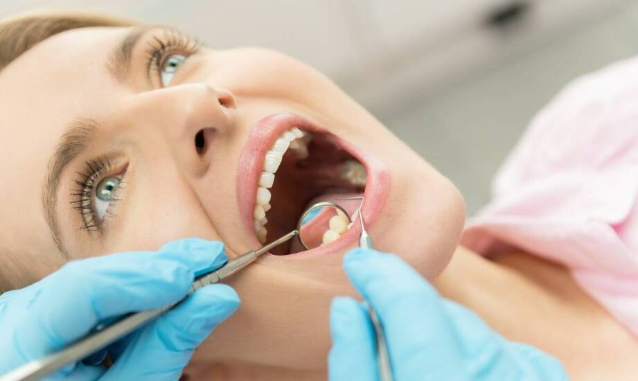 Stomatologia estetyczna – jak poprawić wygląd uśmiechu i pewność siebie