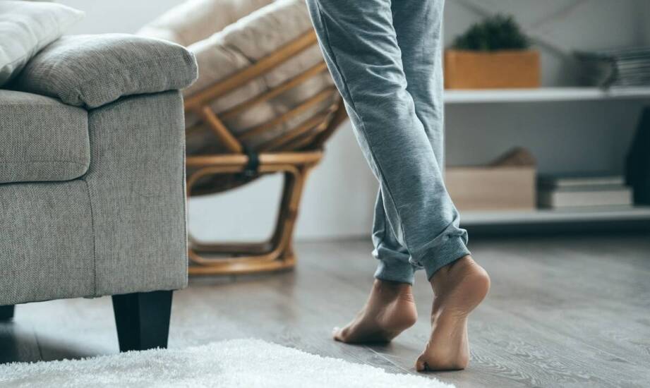 Stopki meblowe – jakie funkcje pełnią i kiedy warto je zastosować?