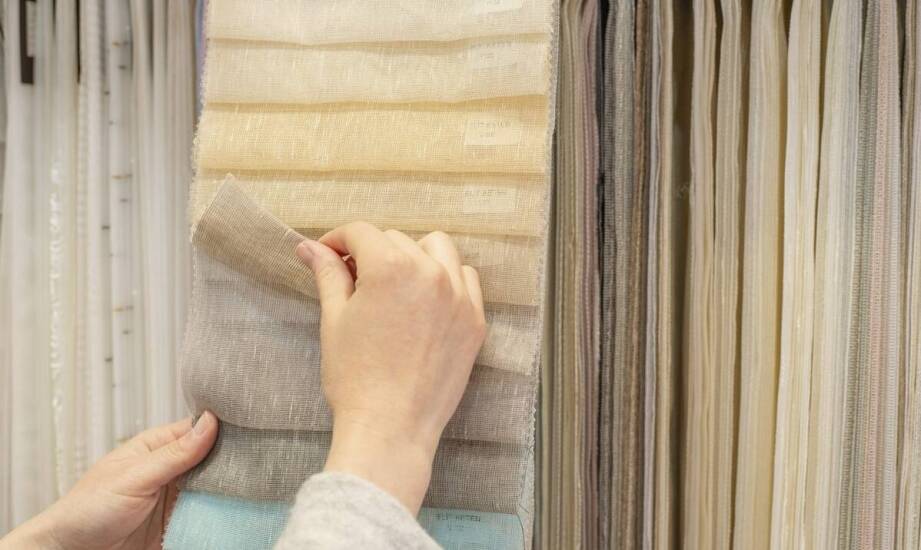 Rolety materiałowe – stylowe i praktyczne rozwiązanie do każdego wnętrza