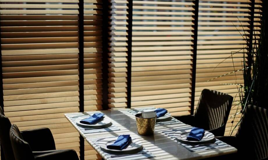 Rolety zewnętrzne – bezpieczeństwo, oszczędność energii i komfort każdego domu