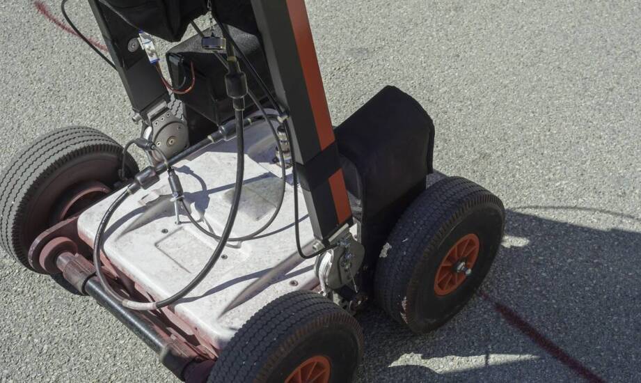 Autonomiczne wózki widłowe – najważniejsze funkcje i możliwości zastosowania