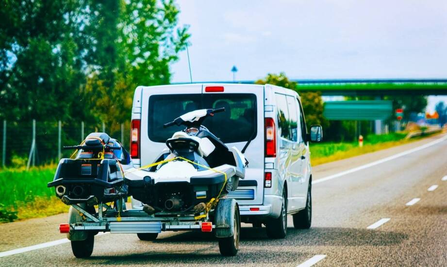 Jakie technologie wykorzystuje się w wózkach samojezdnych AGV?