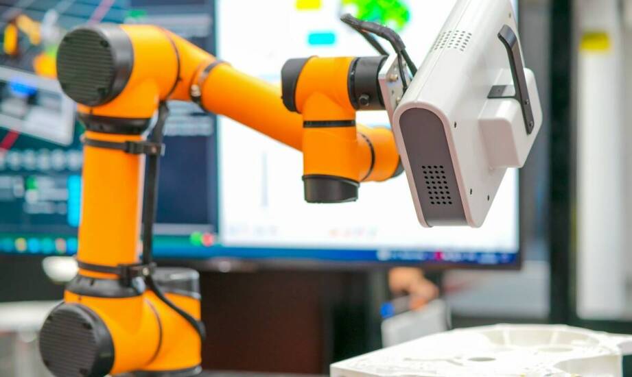 Mobilne roboty AMR – zastosowanie, zalety i przyszłość automatyzacji przemysłu